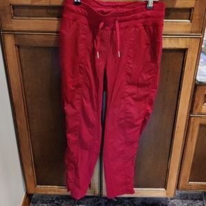 Lululemon Street To Studio Pant II

Rosewood

6